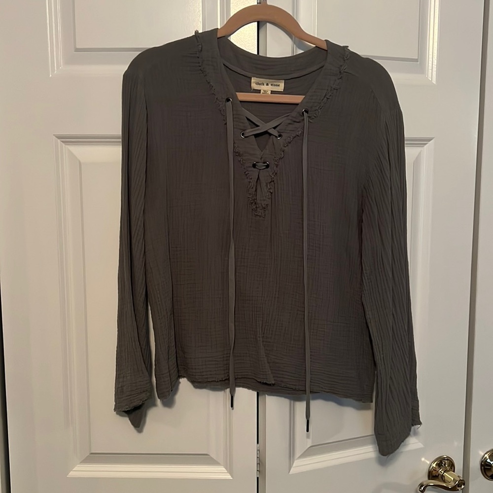 Cloth & Stone moss green top